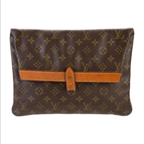 Louis Vuitton Handbags - Louis Vuitton Monogram Clutch
